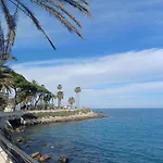 Magnifique Gebal Climatise Vue Sur Piscine A Juan-les-pins *