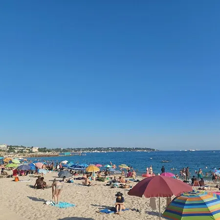 Juan Les Pins Tanit Le Gebal Climatise Vue Sur Piscine Apartmán *