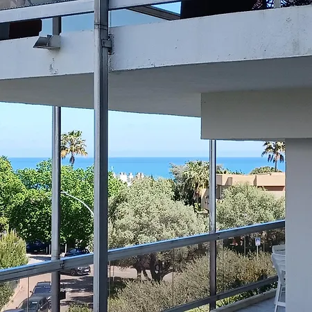 Magnifique Confort Climatise Vue Sur Piscine A Juan-les-pins 昂蒂布
