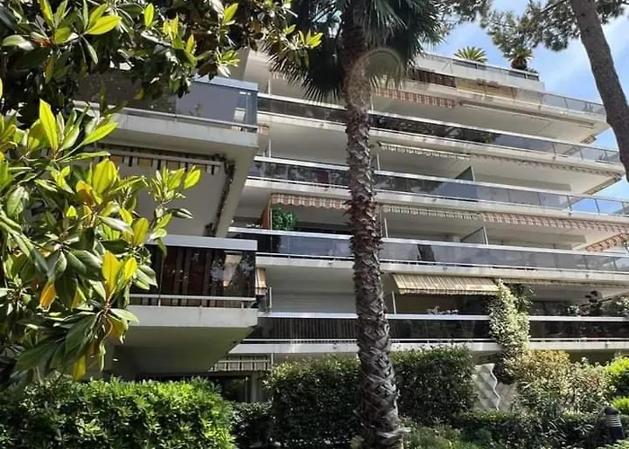 Juan Les Pins Tanit Le Gebal Climatise Vue Sur Piscine *