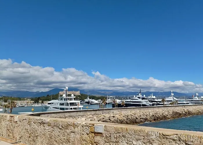 شقة Juan Les Pins Tanit Le Gebal Climatise Vue Sur Piscine